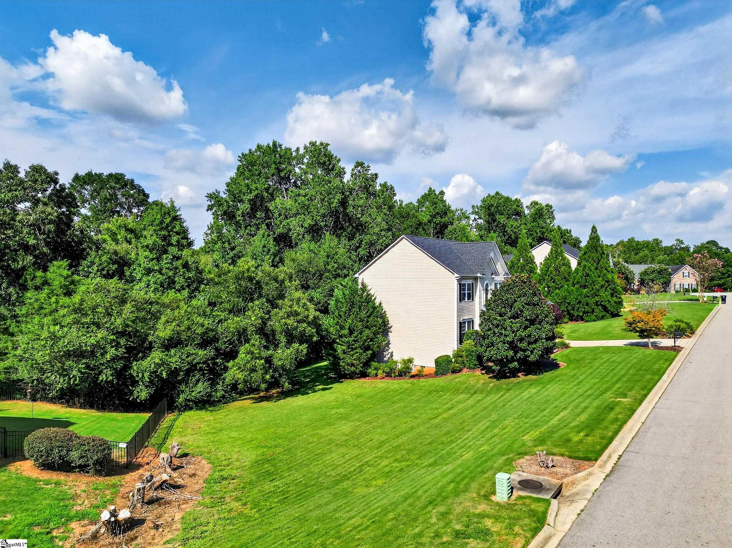 109 Hydrangea Way Simpsonville, SC 29681