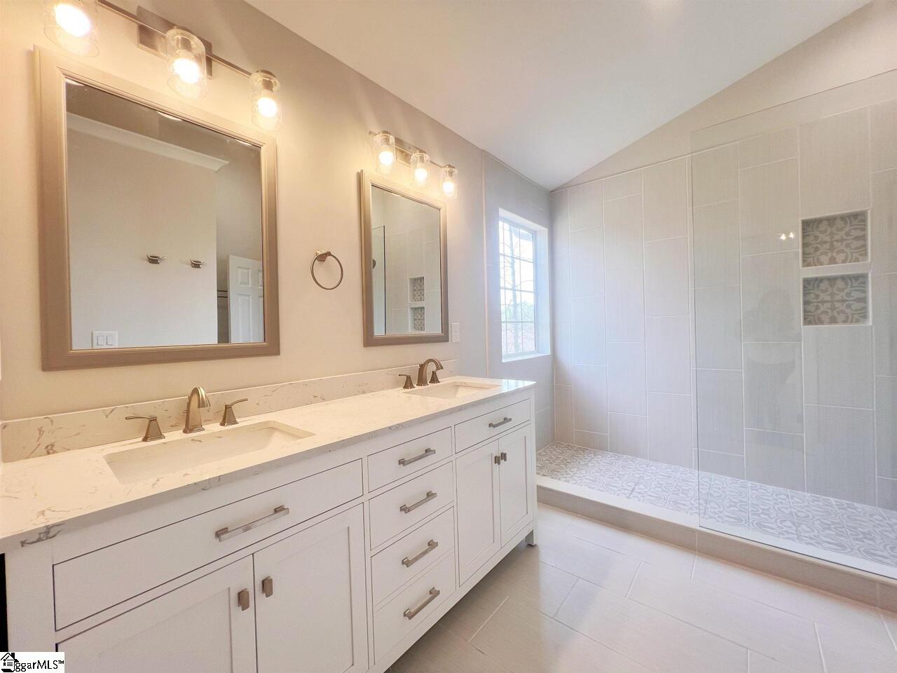 22 Heather Stone Court Simpsonville, SC 29680