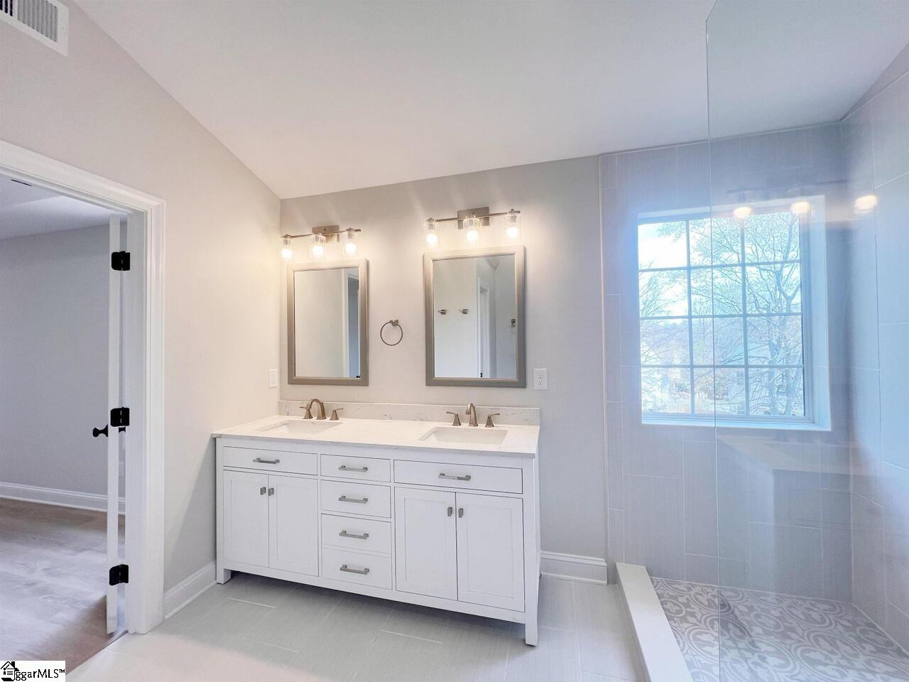 22 Heather Stone Court Simpsonville, SC 29680