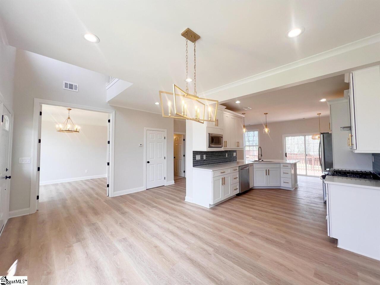 22 Heather Stone Court Simpsonville, SC 29680