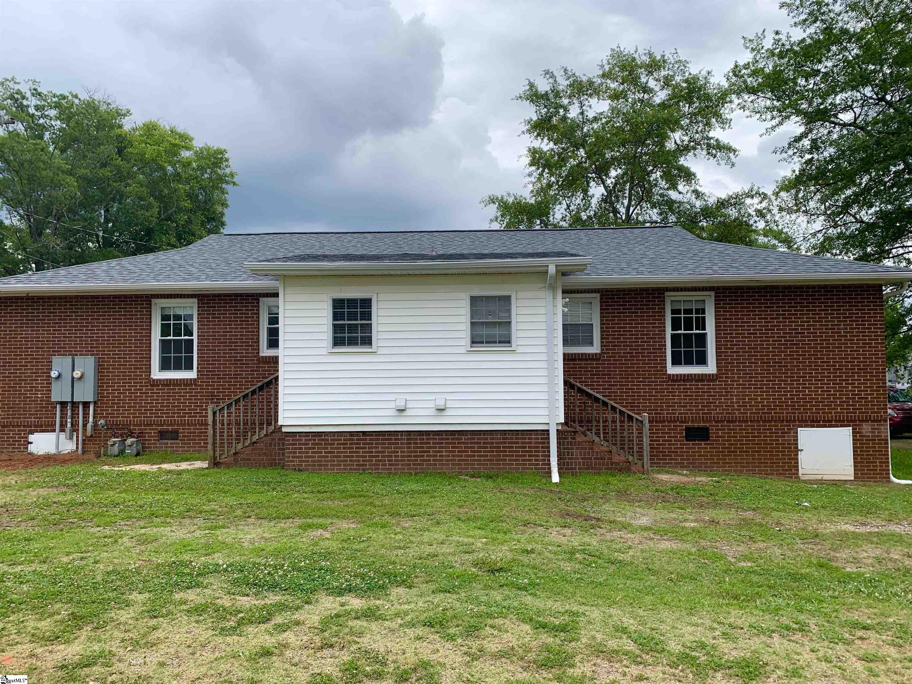 201 Oakland Avenue Greer, SC 29650-1421