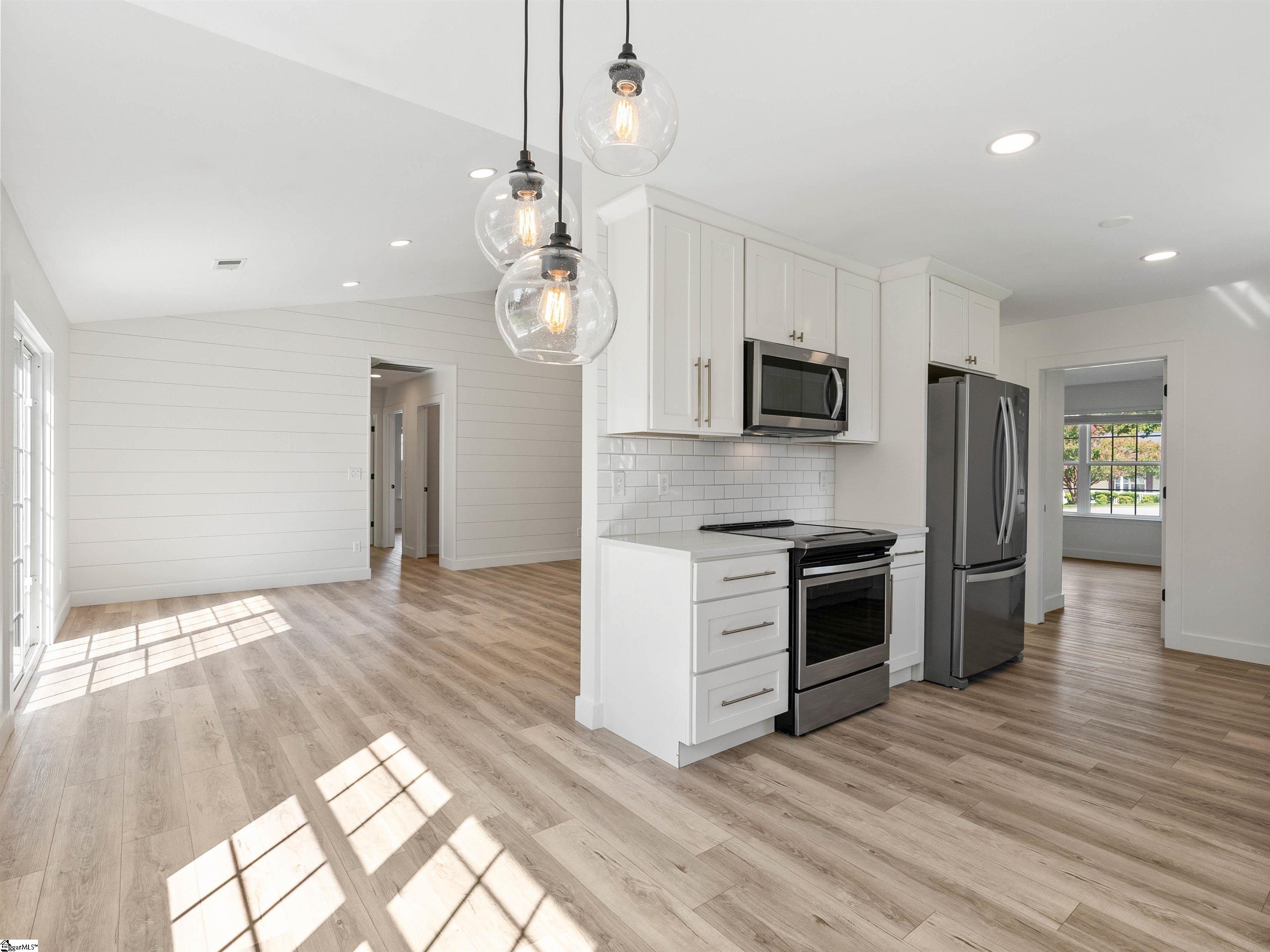 203 Basswood Drive Roebuck, SC 29376