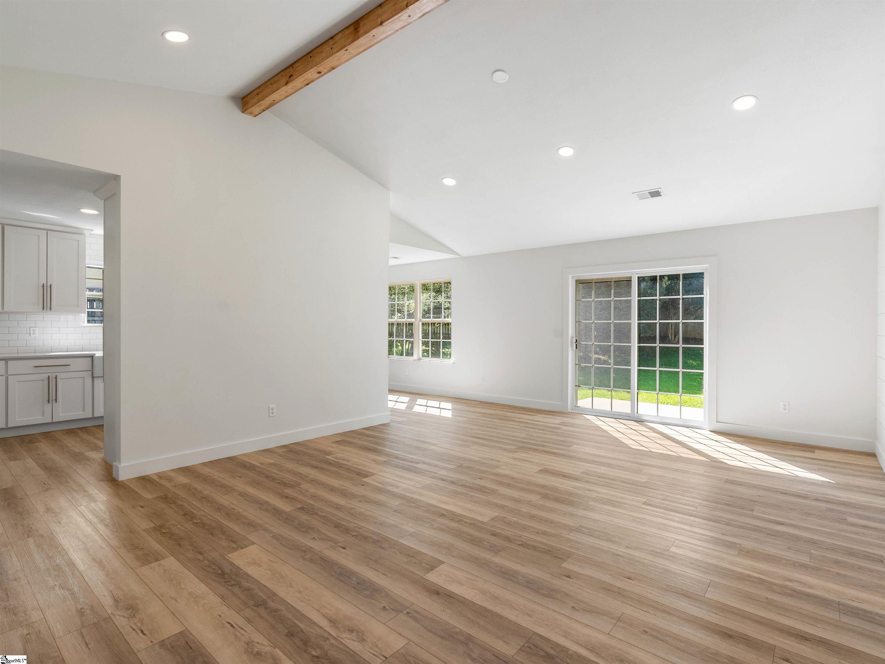 203 Basswood Drive Roebuck, SC 29376