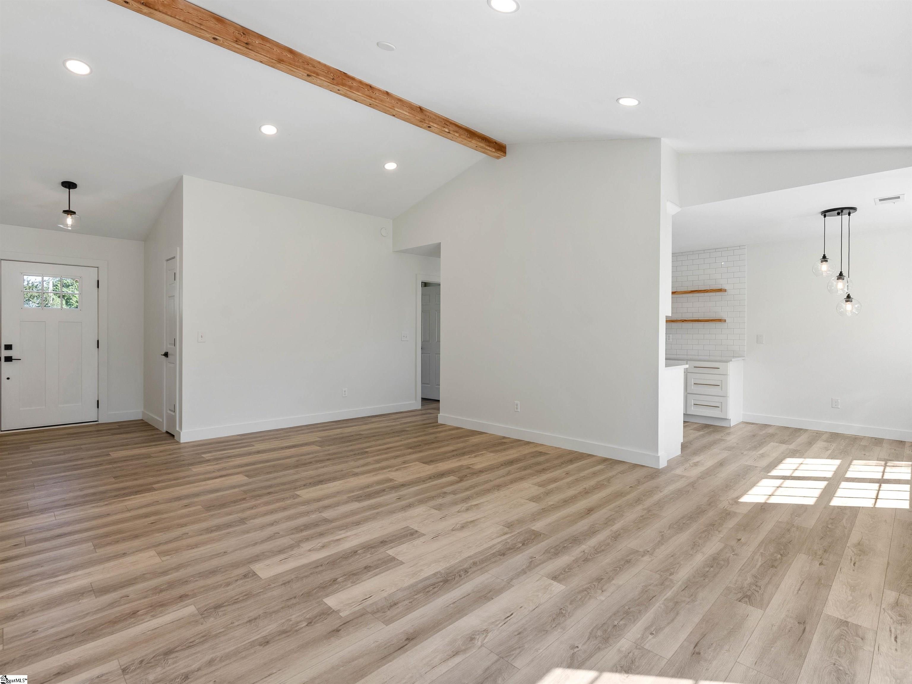 203 Basswood Drive Roebuck, SC 29376