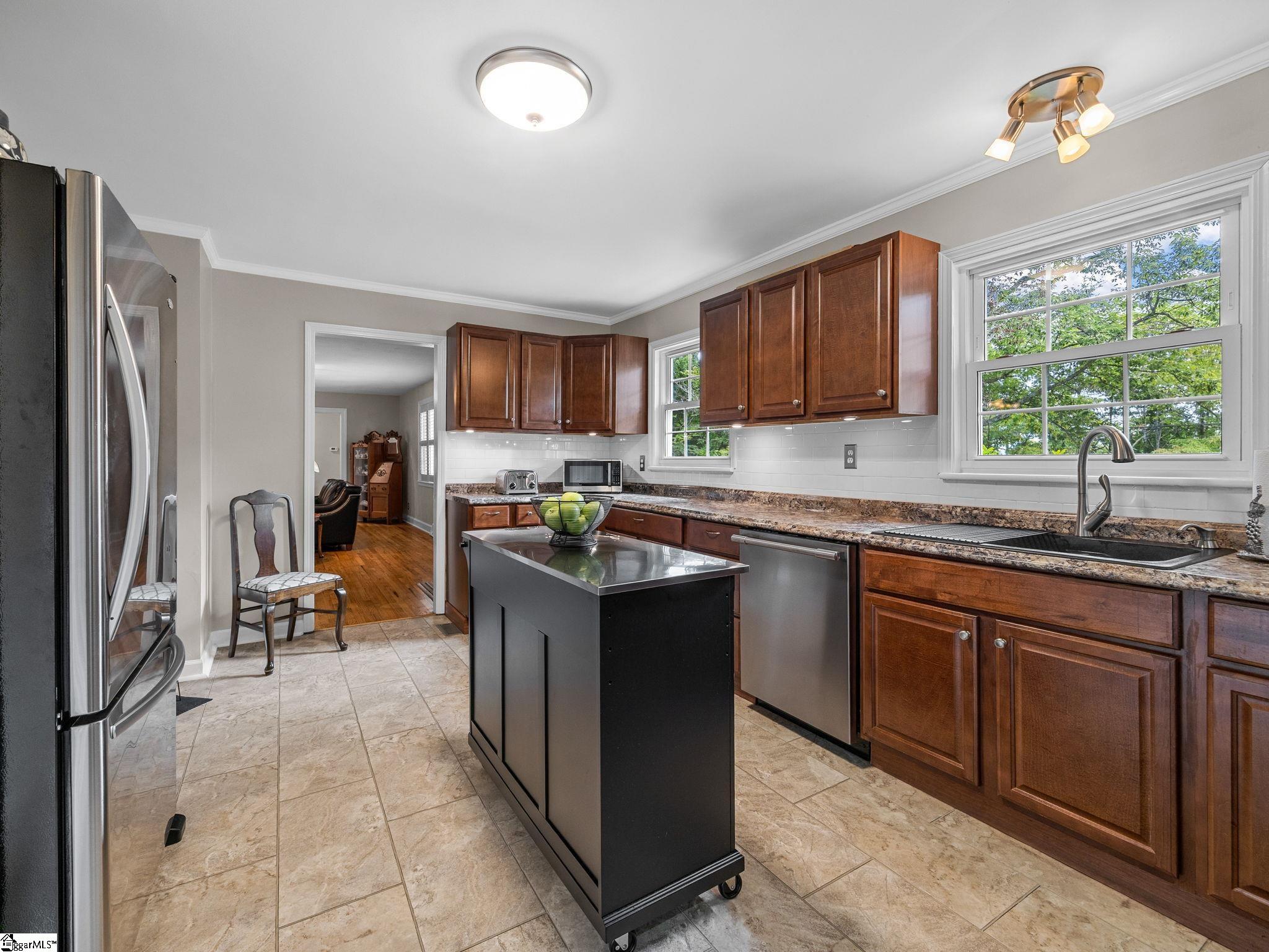 233 W Durham Street Landrum, SC 29356