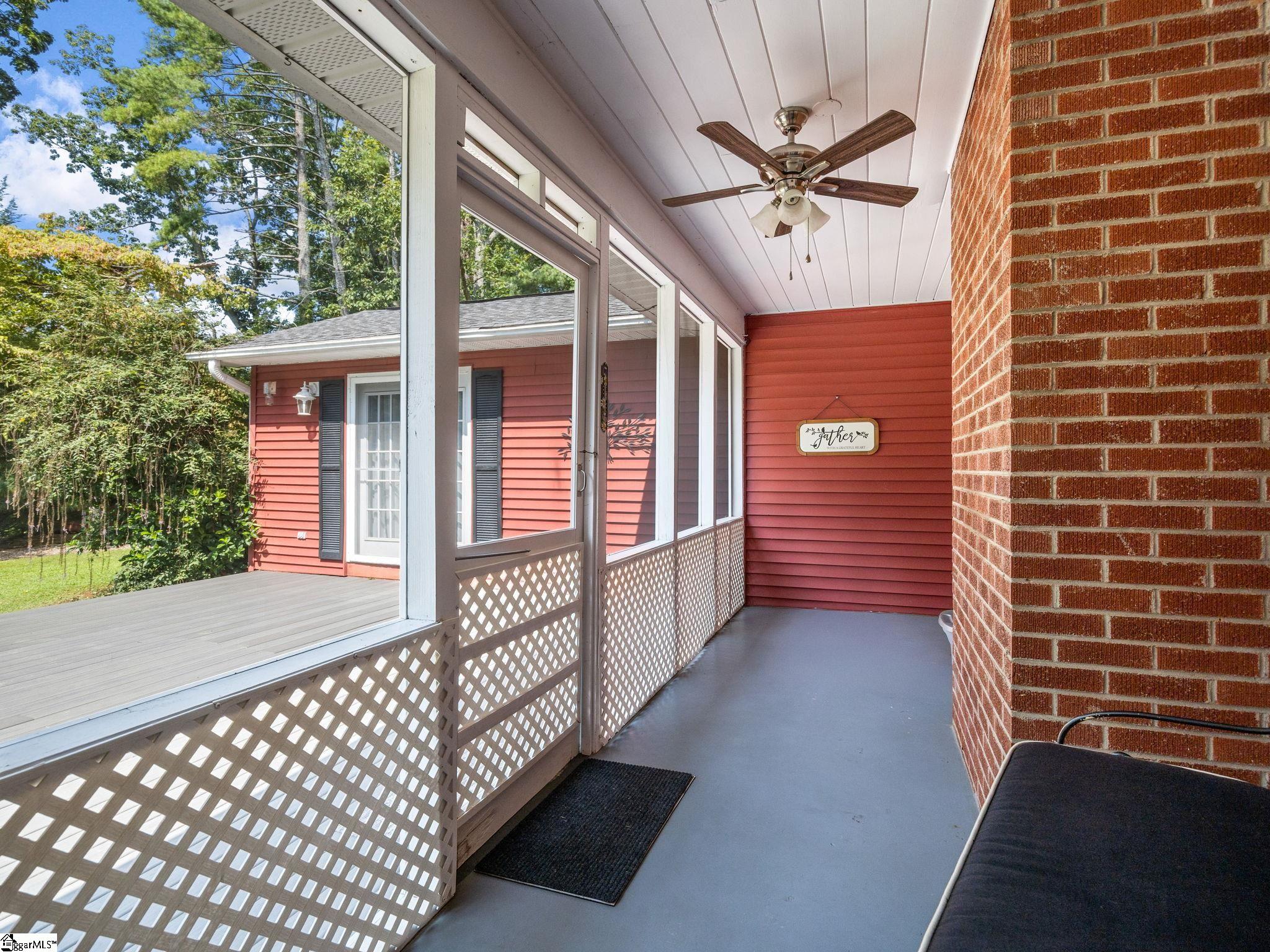 233 W Durham Street Landrum, SC 29356