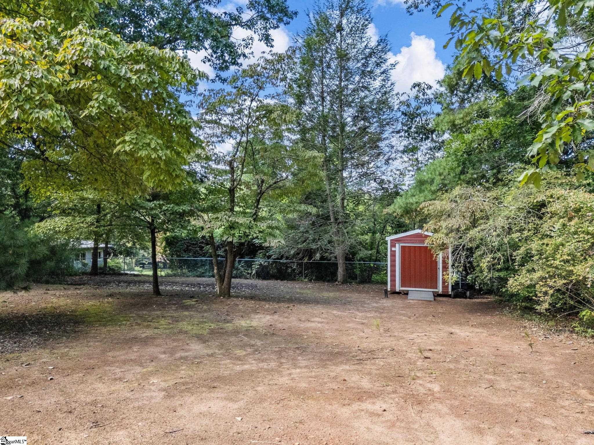 233 W Durham Street Landrum, SC 29356
