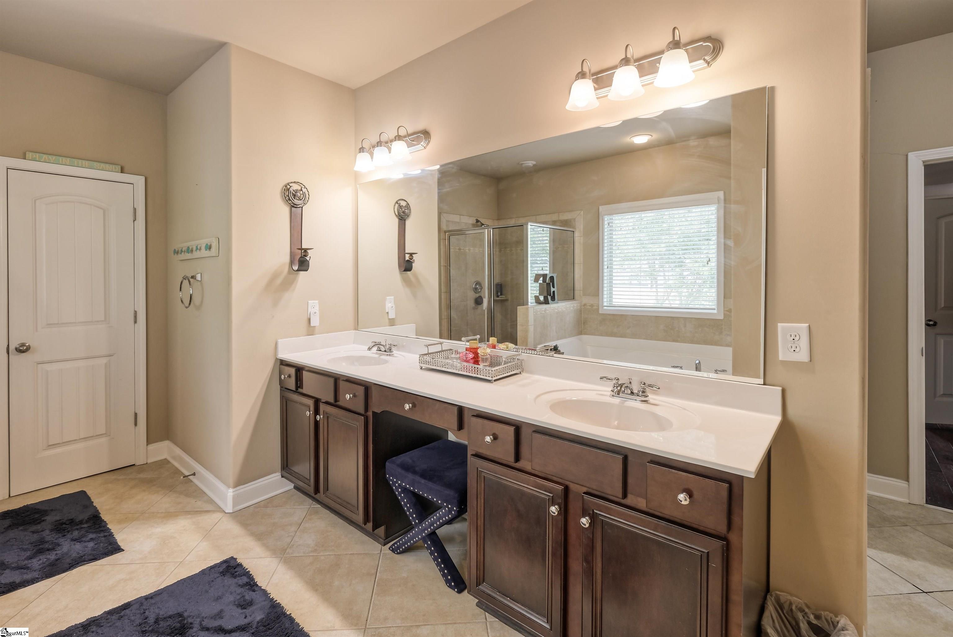 540 W Saddletree Drive Woodruff, SC 29388-8443