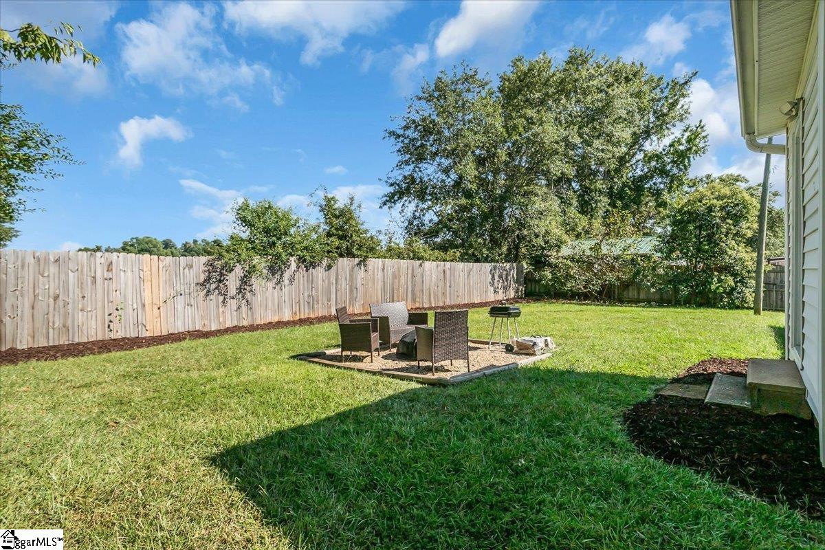 322 Pine Street Greer, SC 29650