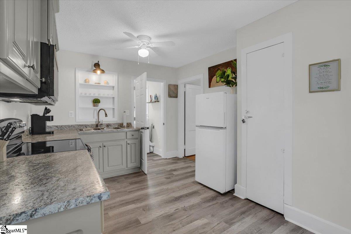 322 Pine Street Greer, SC 29650