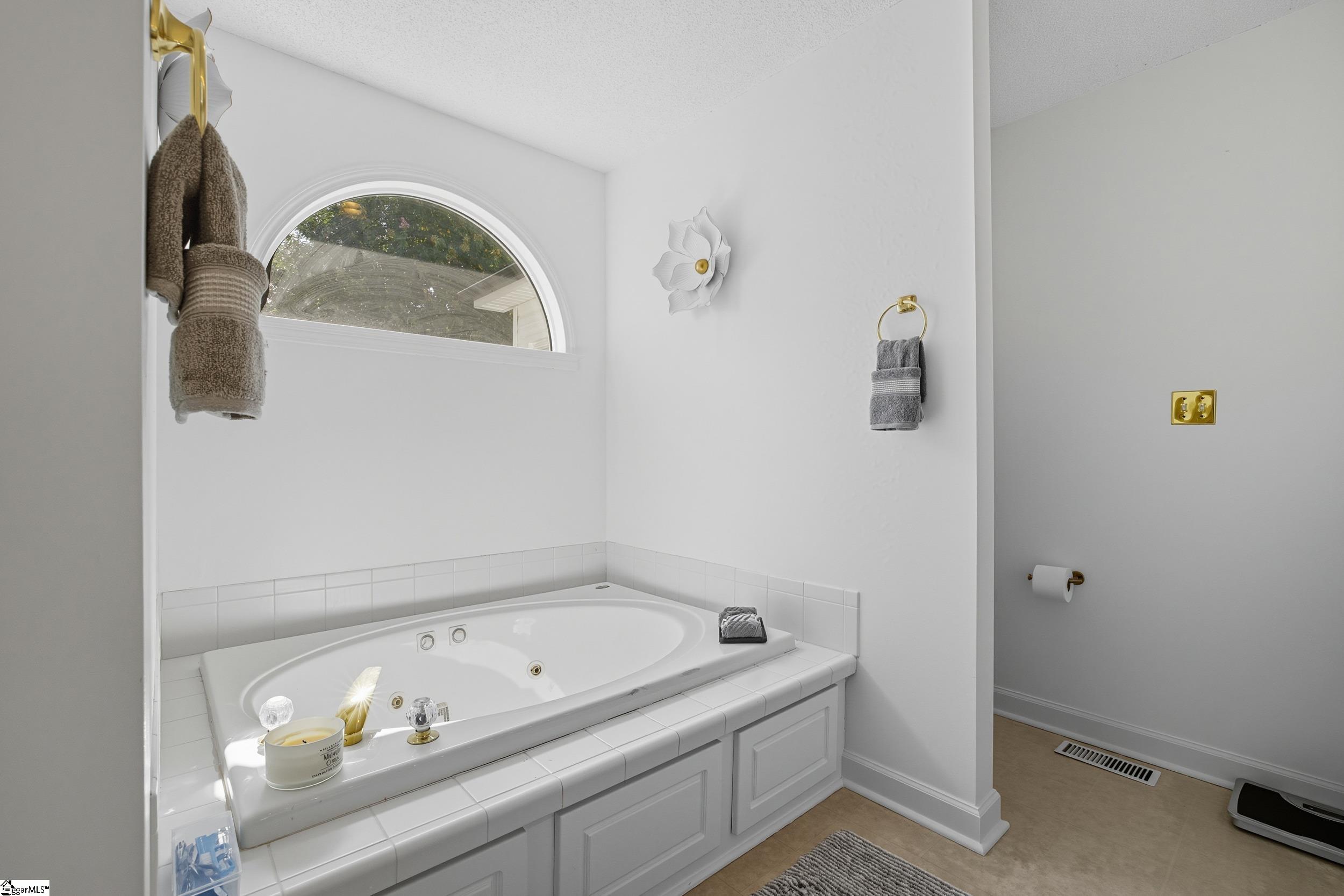 107 Welcome Lane Pendelton, SC 29670