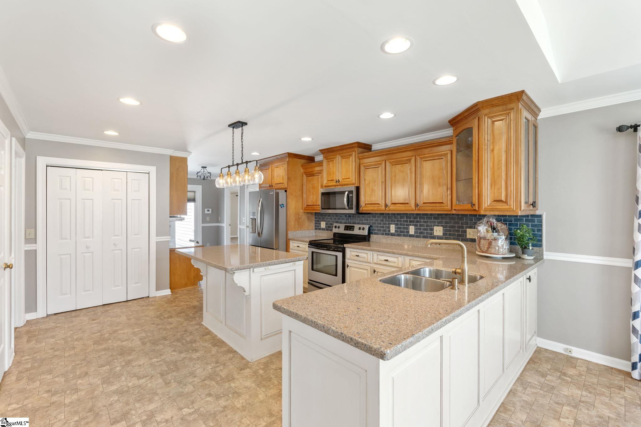 8 Nigh Oak Trace Greer, SC 29651