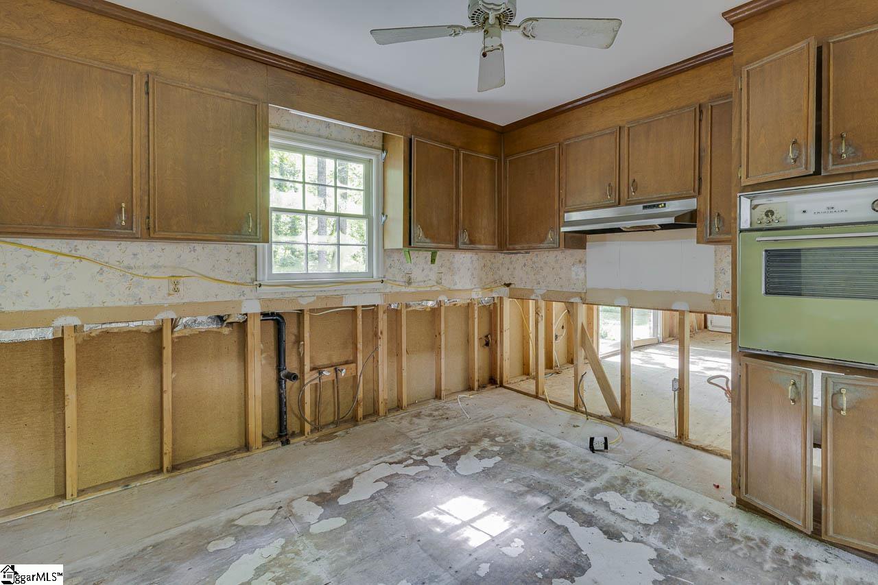 100 Holly Road Taylors, SC 29687