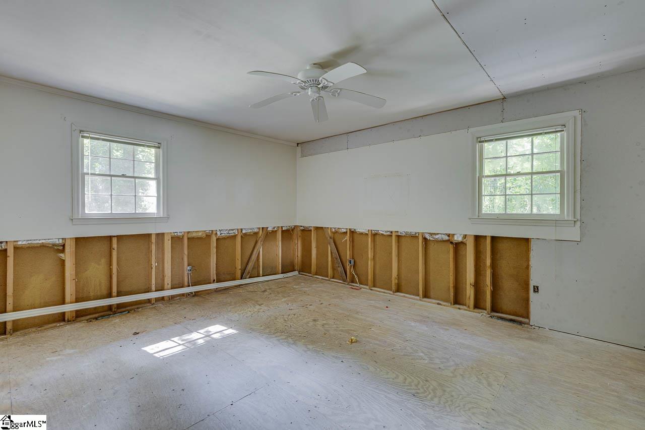 100 Holly Road Taylors, SC 29687