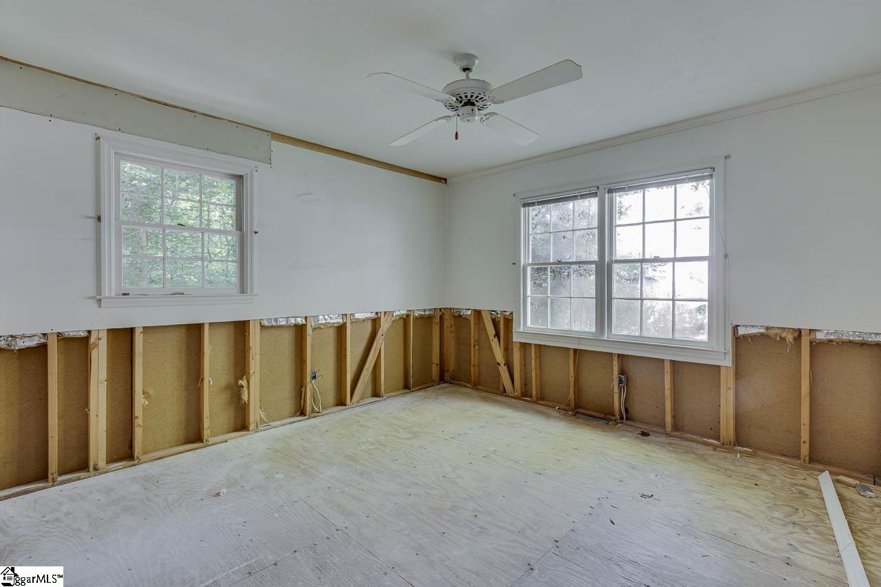 100 Holly Road Taylors, SC 29687