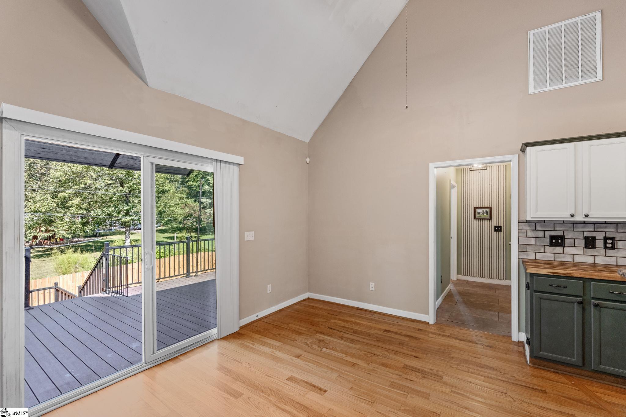 216 Barrett Drive Mauldin, SC 29662
