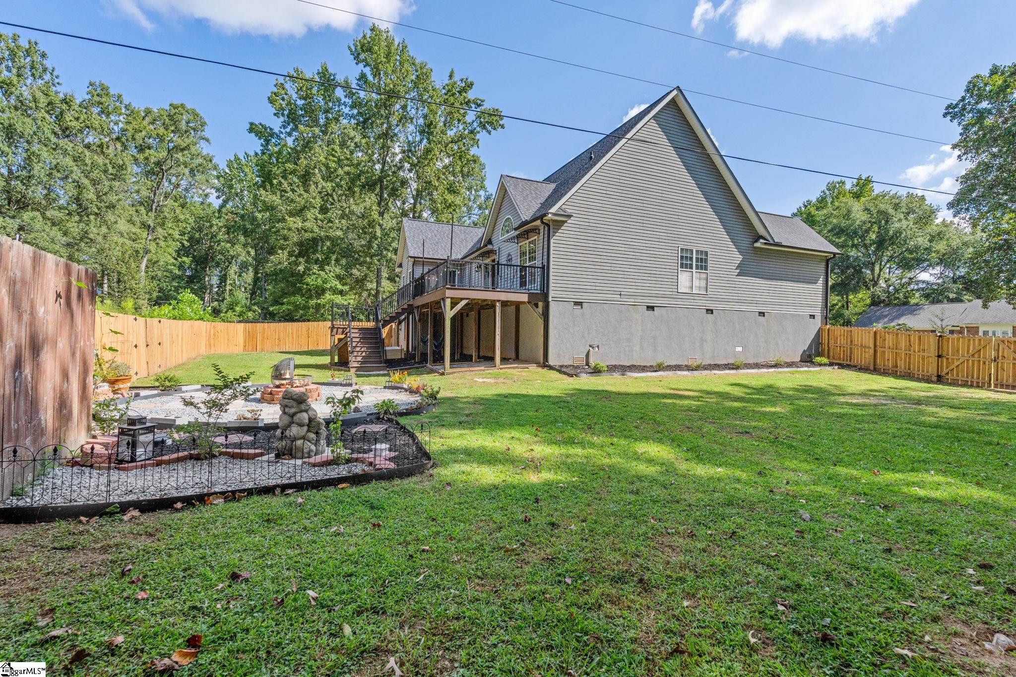 216 Barrett Drive Mauldin, SC 29662