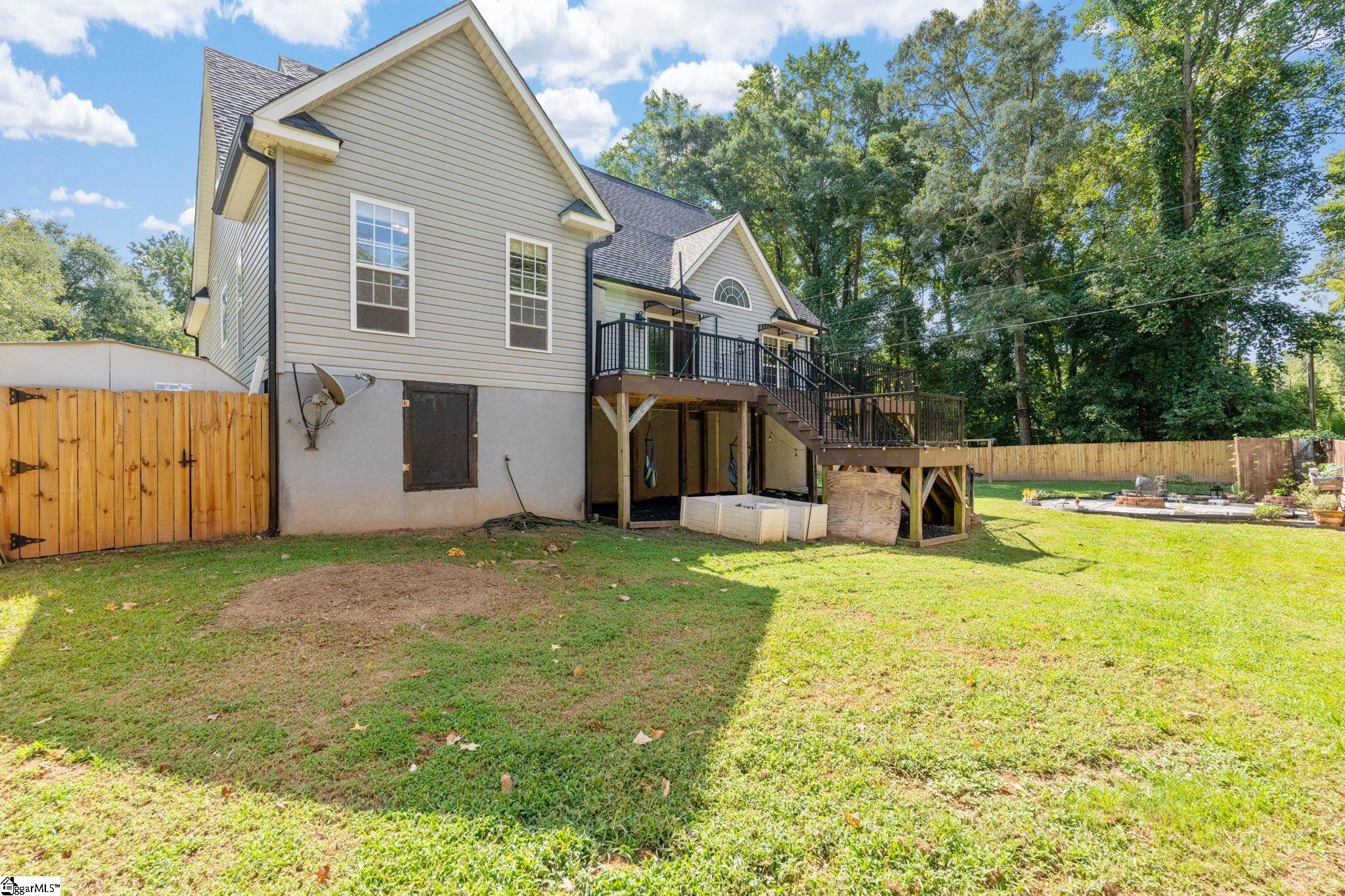 216 Barrett Drive Mauldin, SC 29662