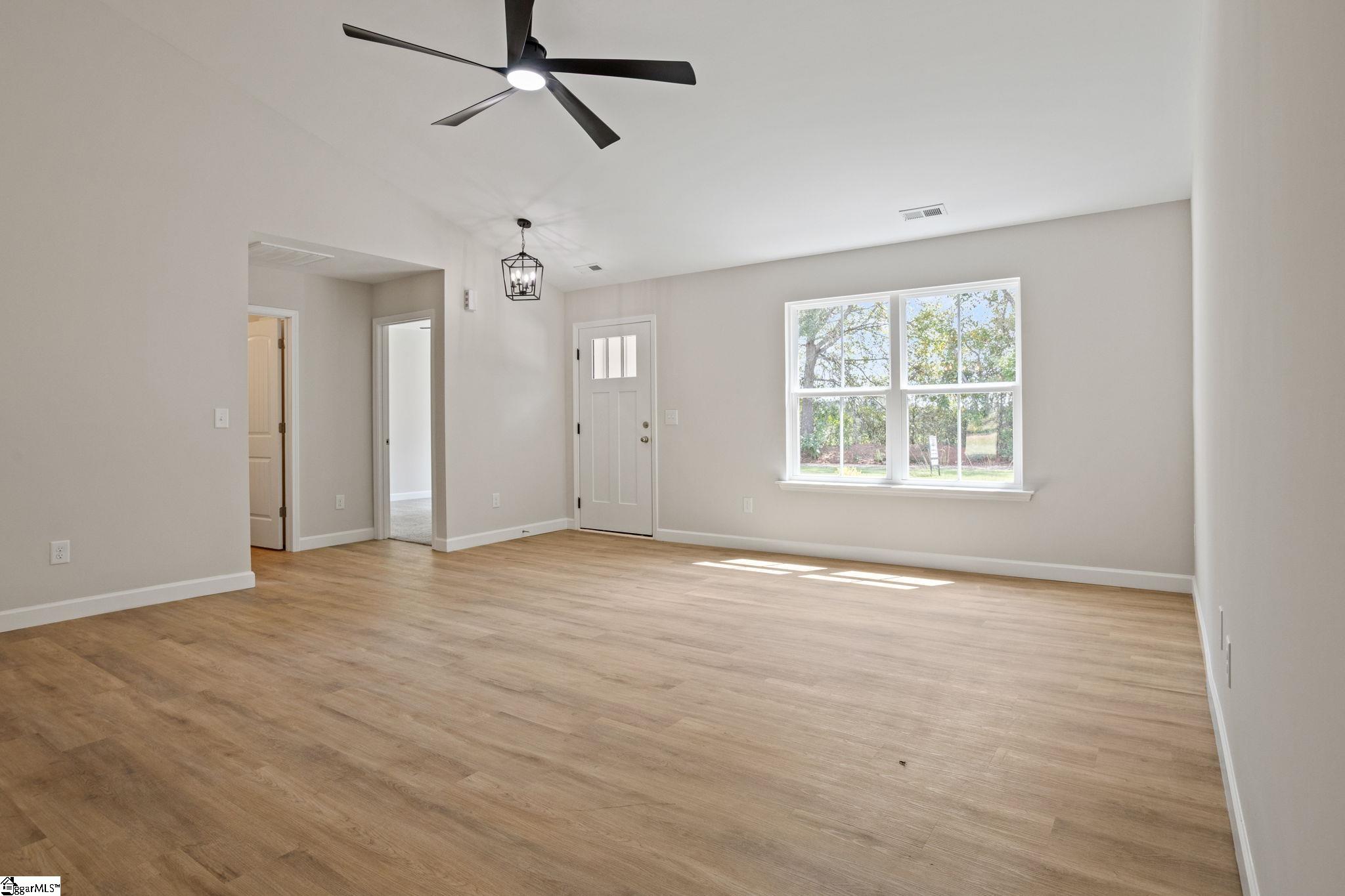 4043 Ridge Road Greer, SC 29651