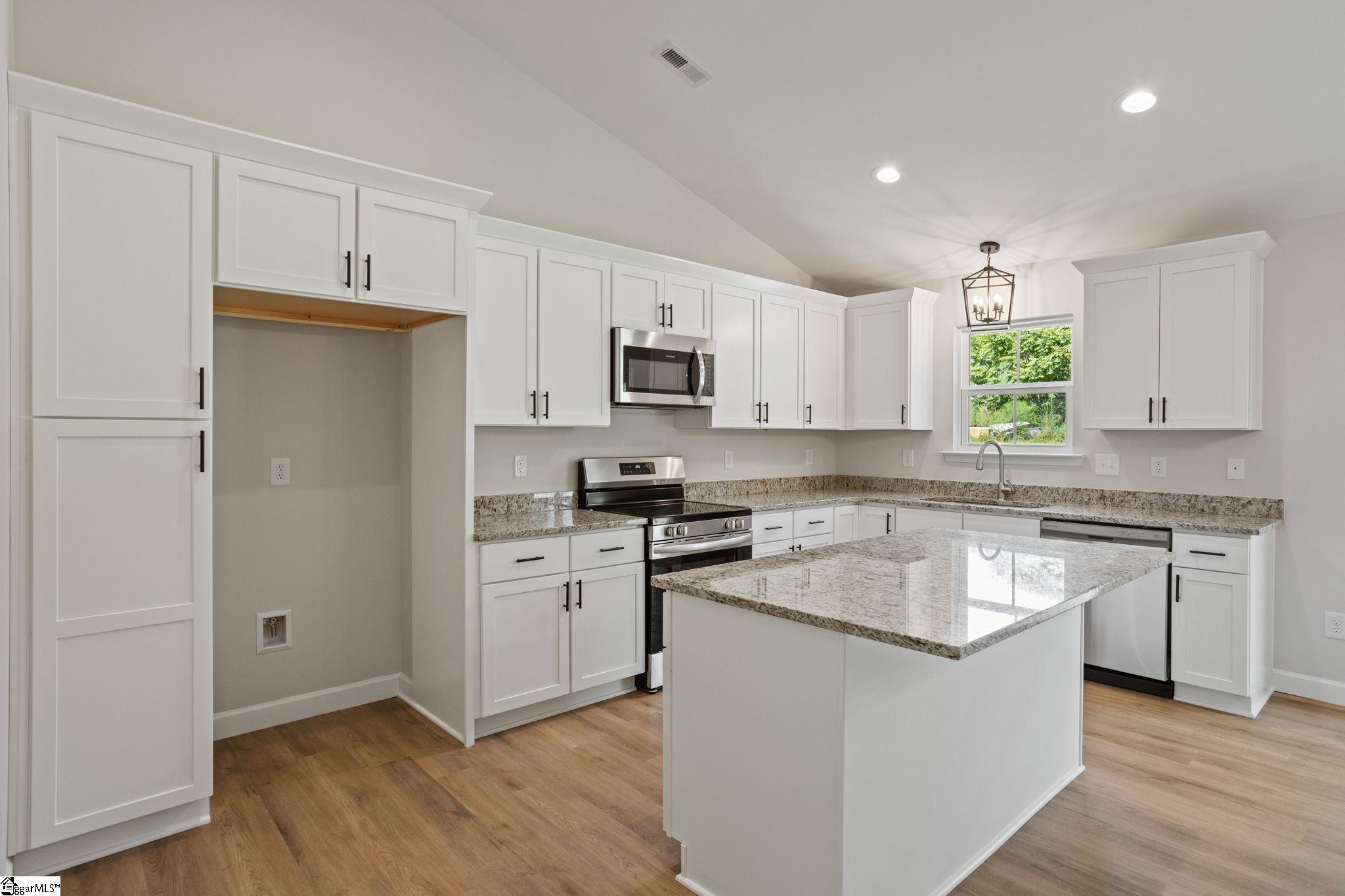 4043 Ridge Road Greer, SC 29651