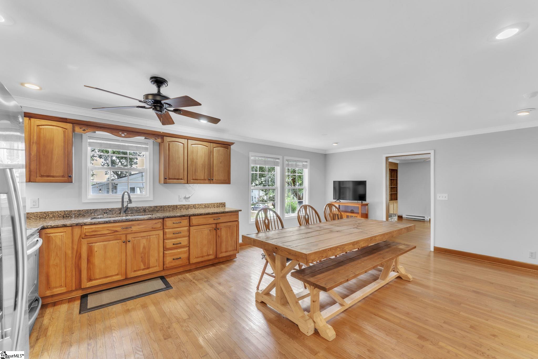 8 Spring Street Piedmont, SC 29673