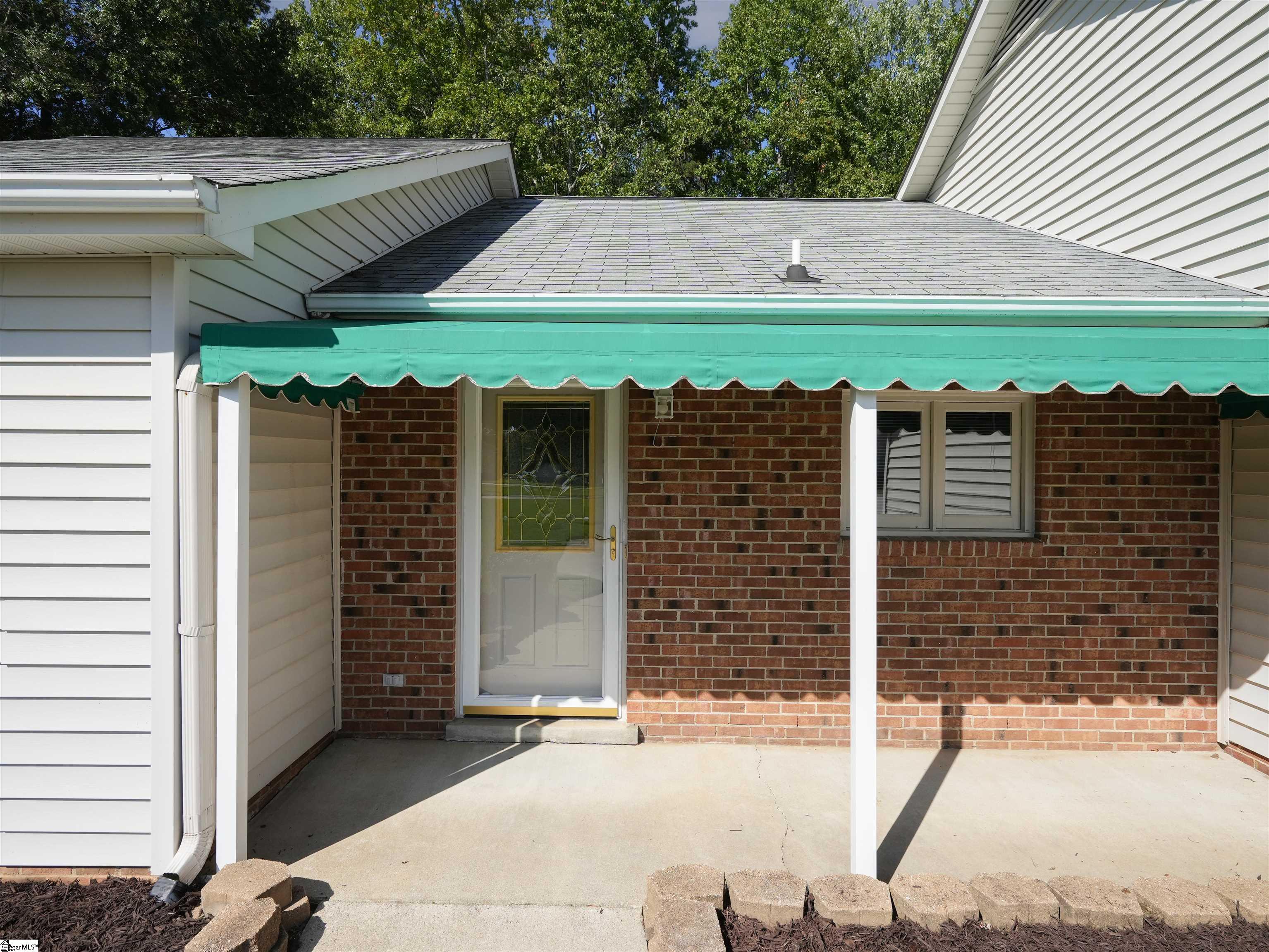 21 Creekdale Court Greenville, SC 29615-5304