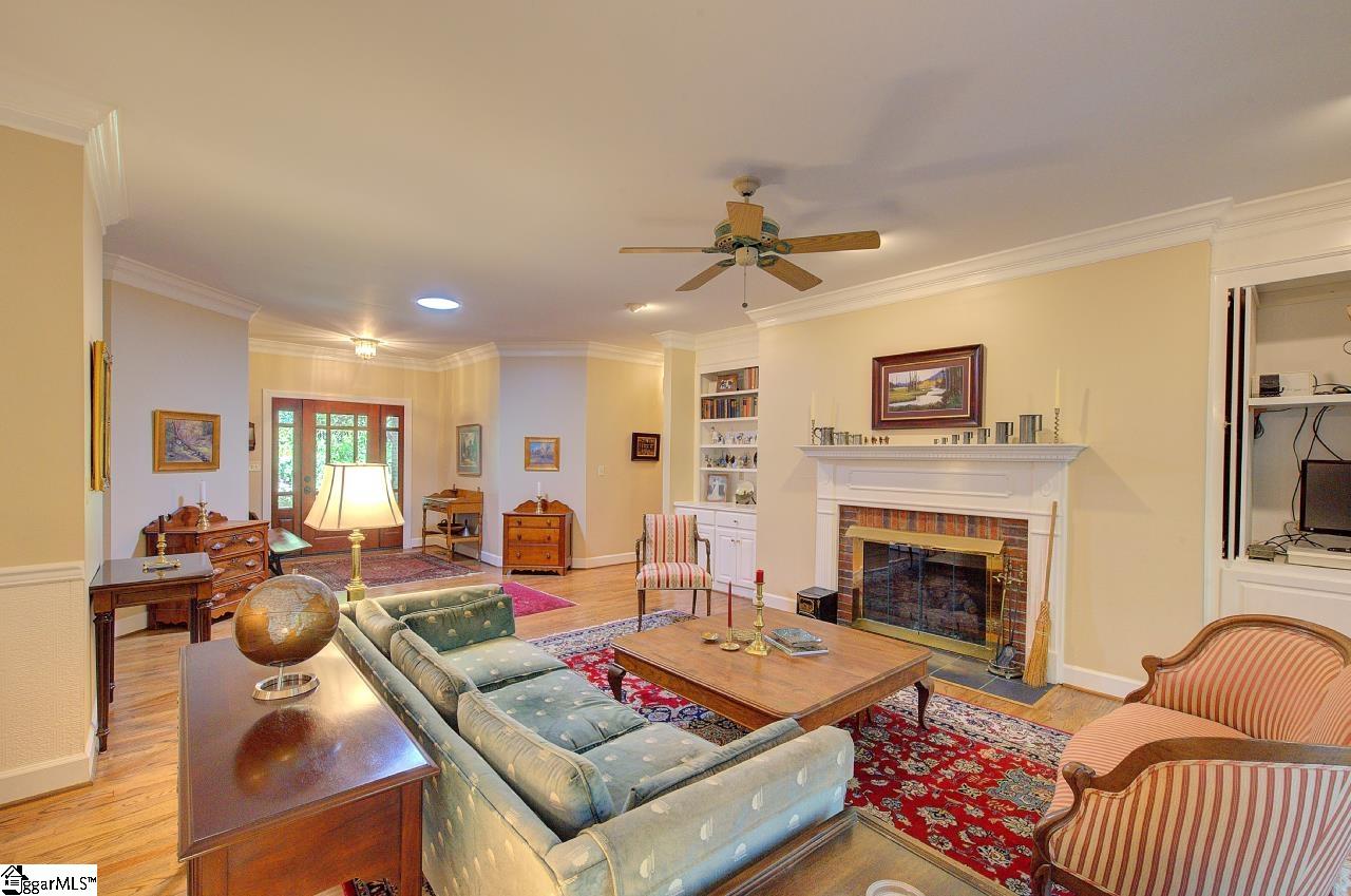 14 Flicker Drive Greenville, SC 29609