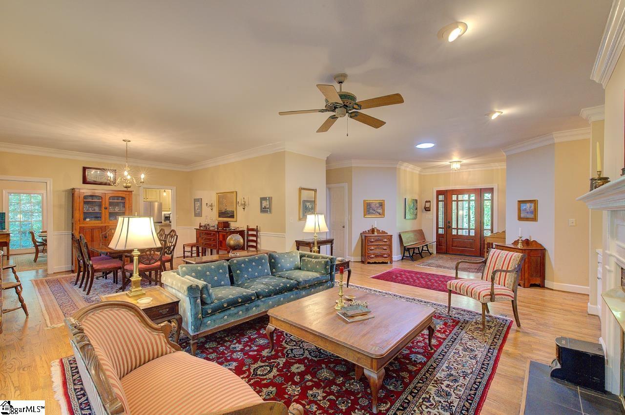 14 Flicker Drive Greenville, SC 29609
