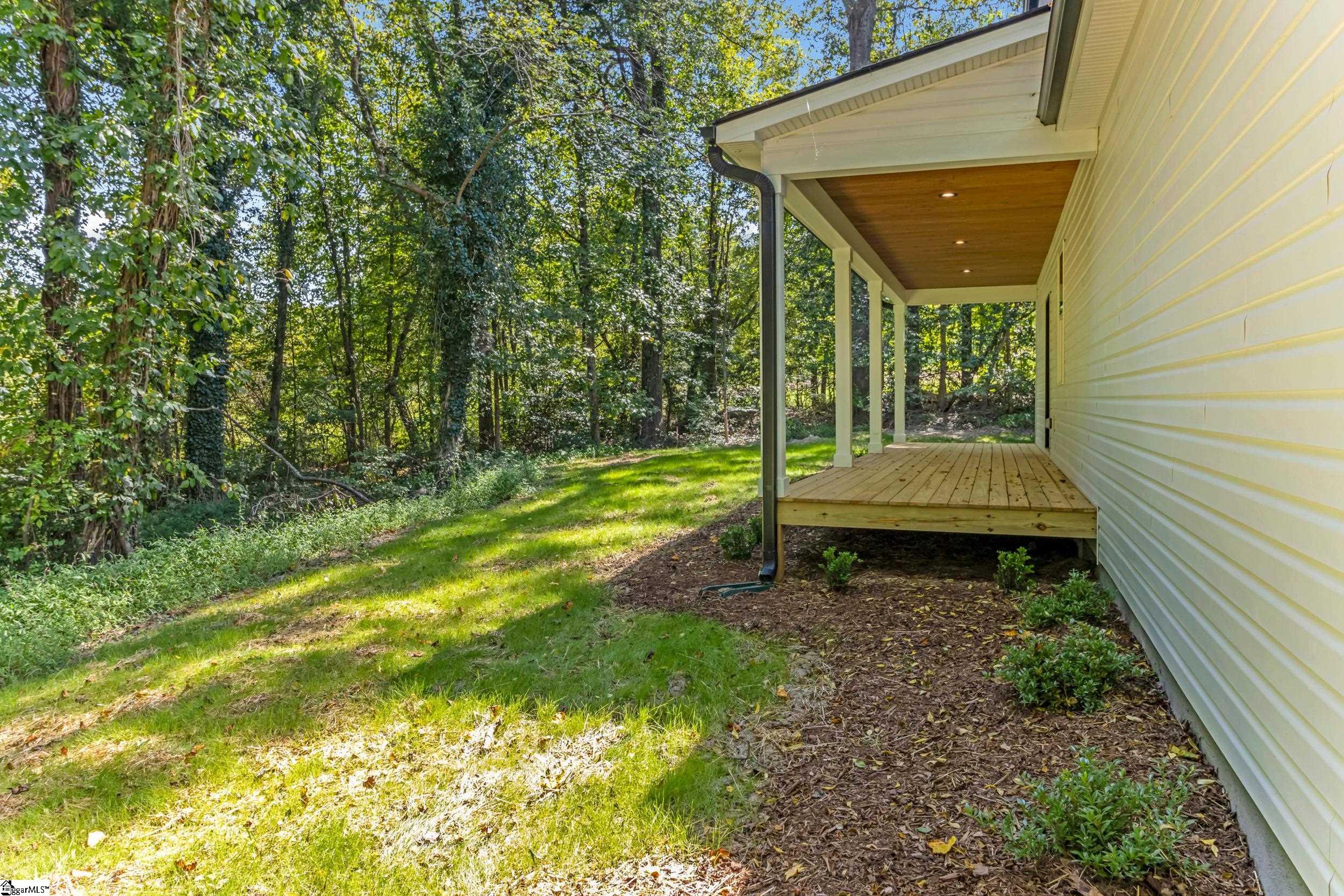 772 White Horse Road Extension Travelers Rest, SC 29690