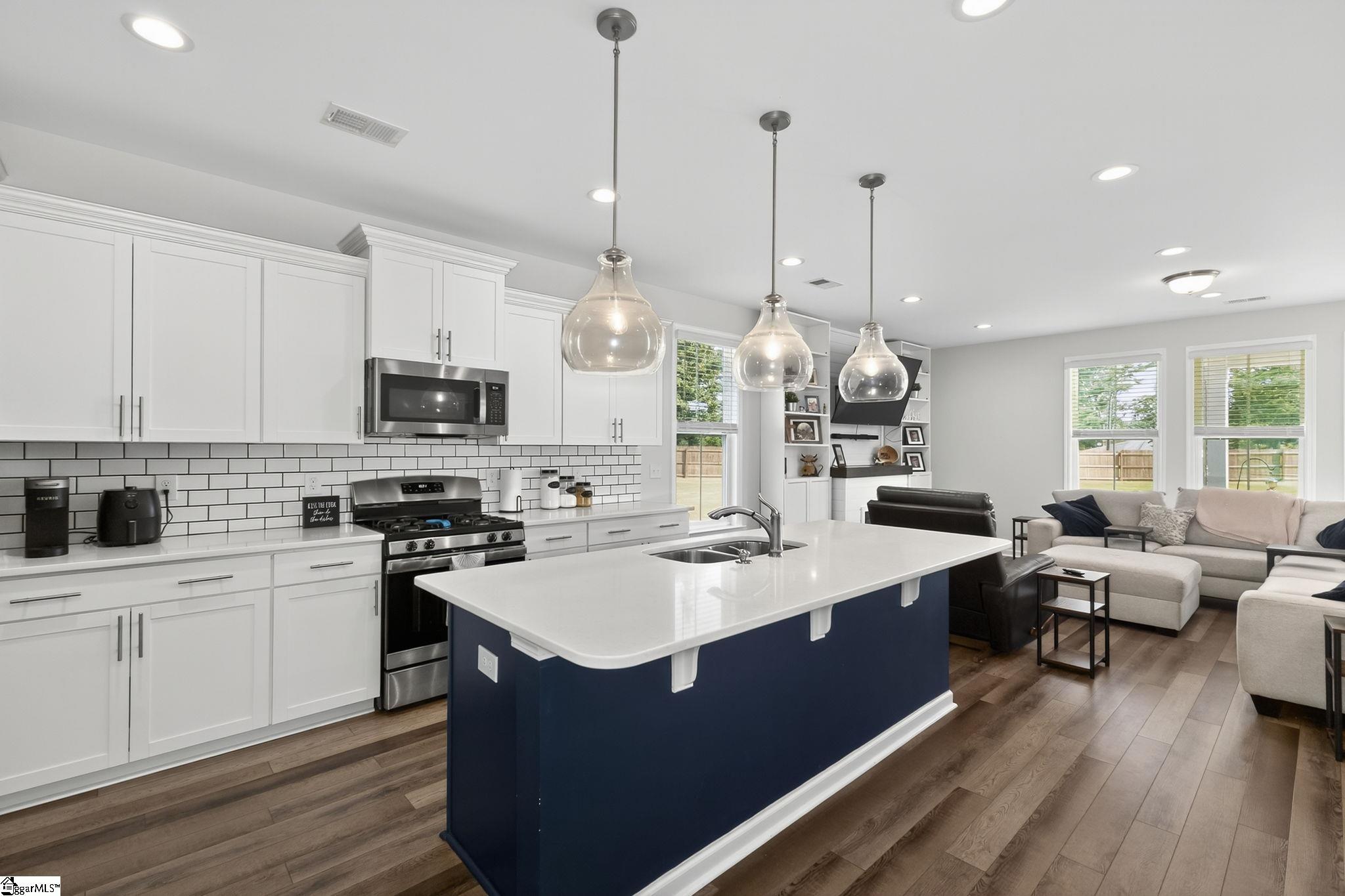 318 Starling Avenue Easley, SC 29642