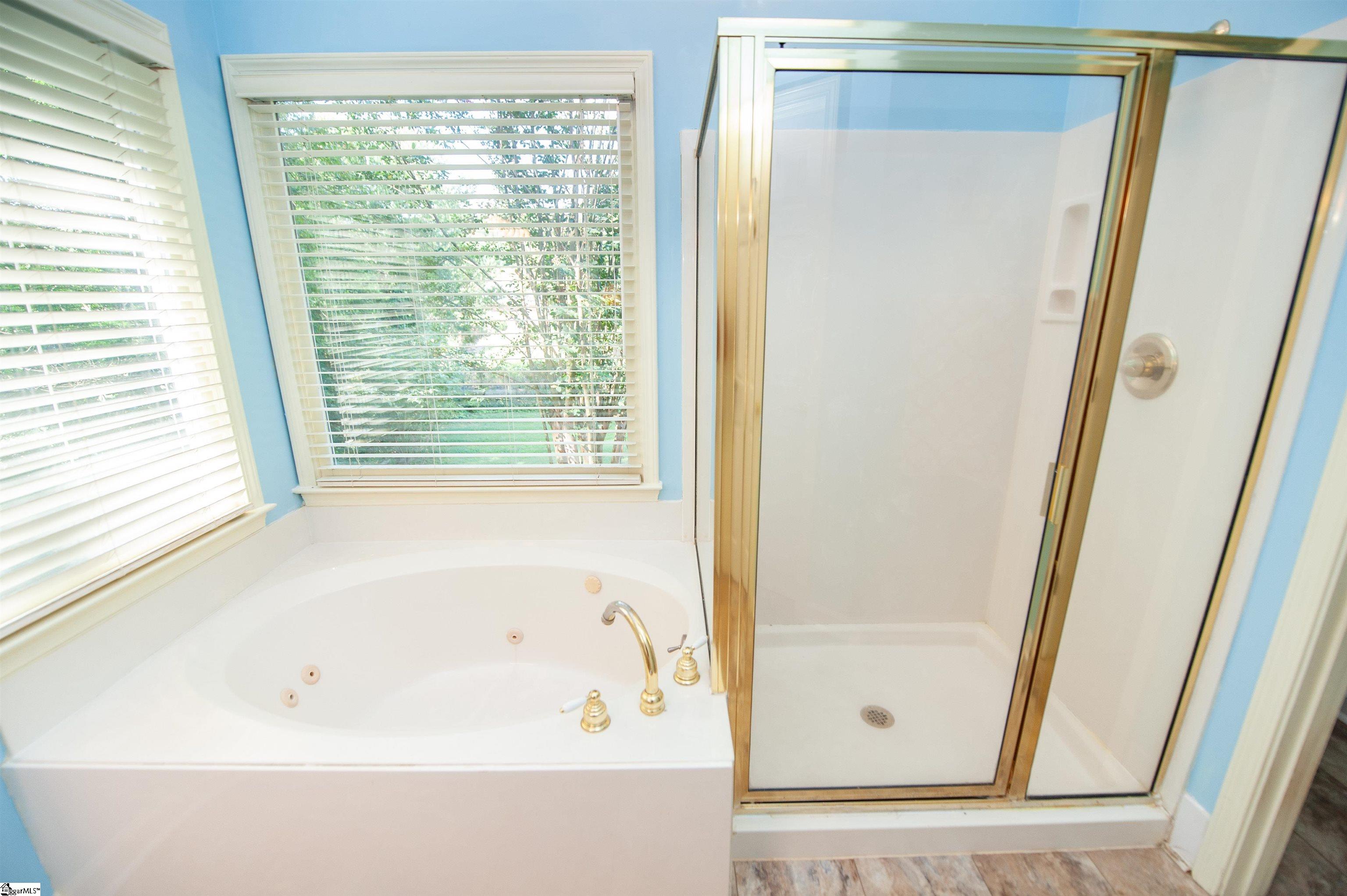 102 Gable Court Spartanburg, SC 29307