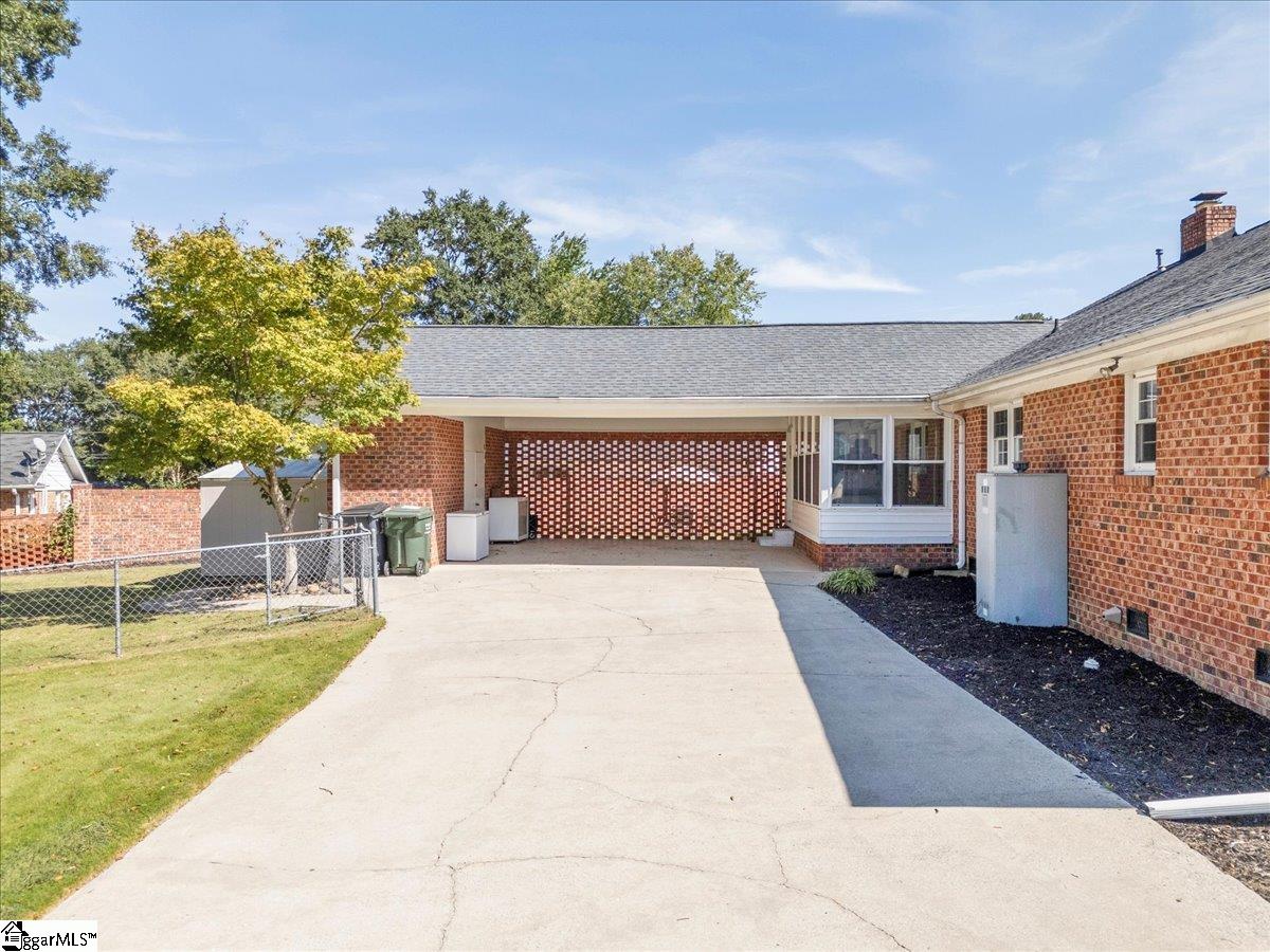 1 Vaille Drive Taylors, SC 29687