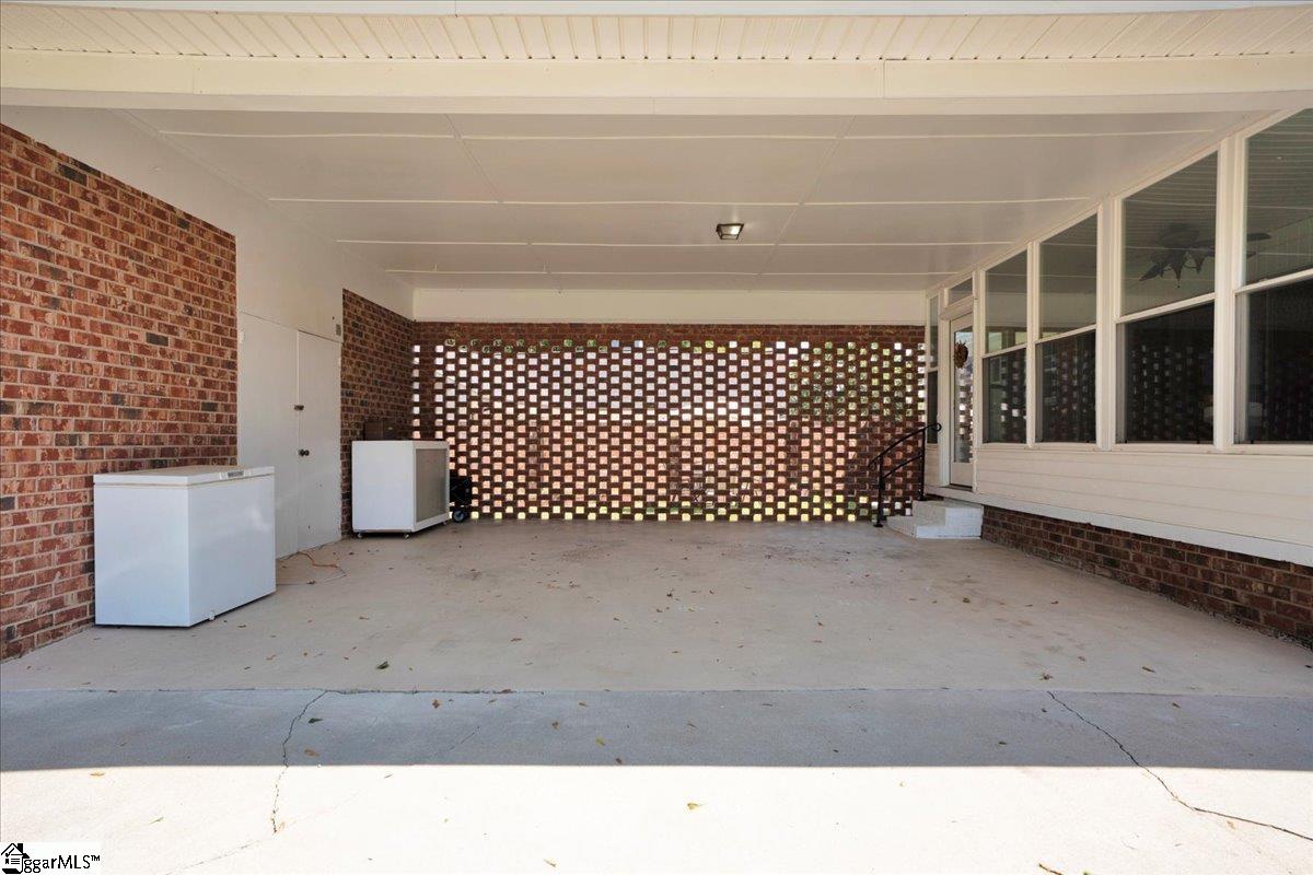 1 Vaille Drive Taylors, SC 29687