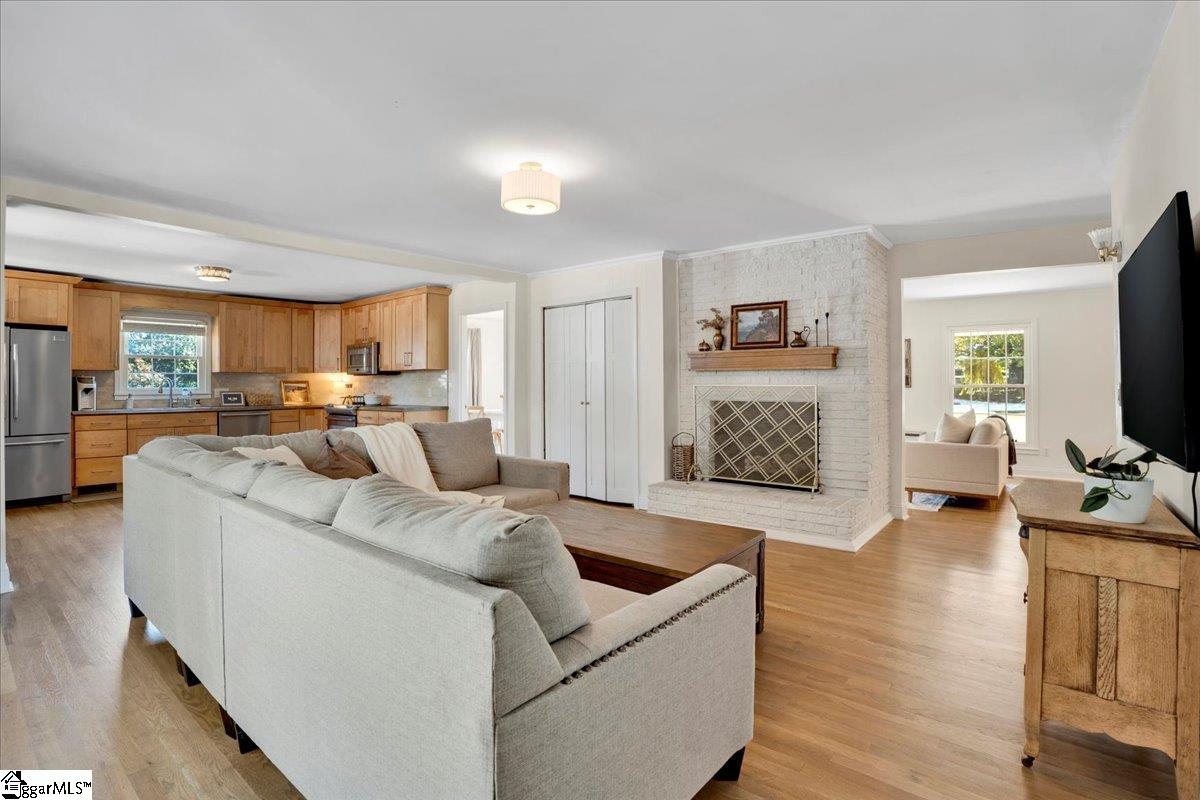 1 Vaille Drive Taylors, SC 29687