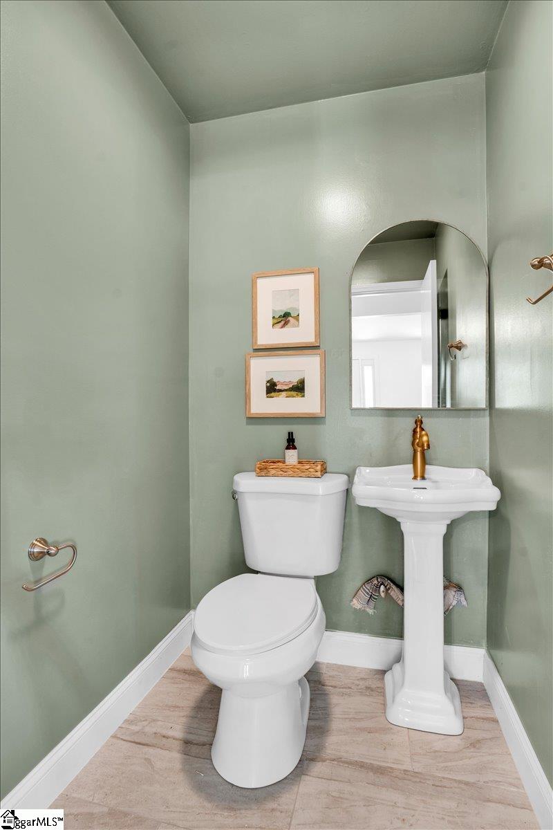 1 Vaille Drive Taylors, SC 29687