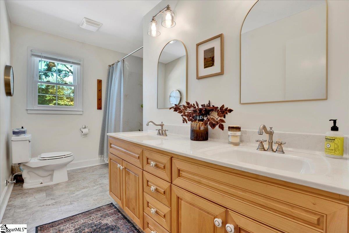 1 Vaille Drive Taylors, SC 29687