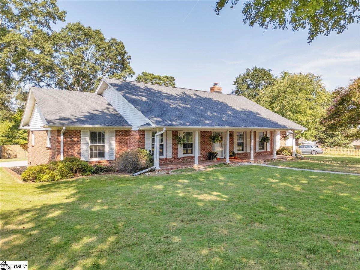 1 Vaille Drive Taylors, SC 29687
