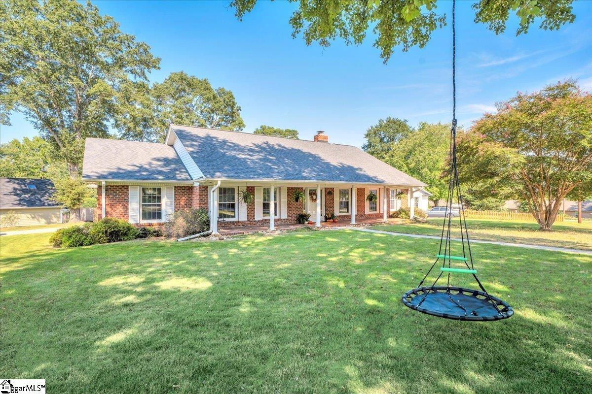 1 Vaille Drive Taylors, SC 29687