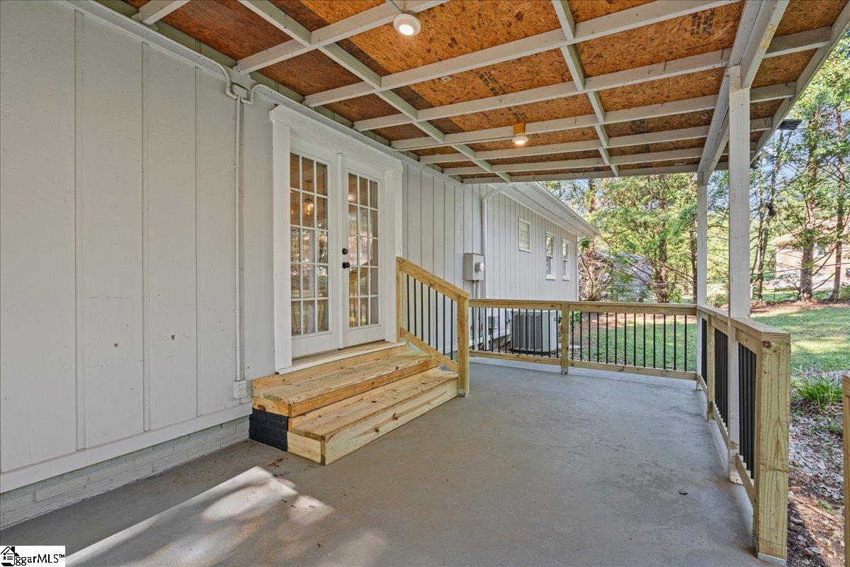 305 Woodfield Drive Easley, SC 29642