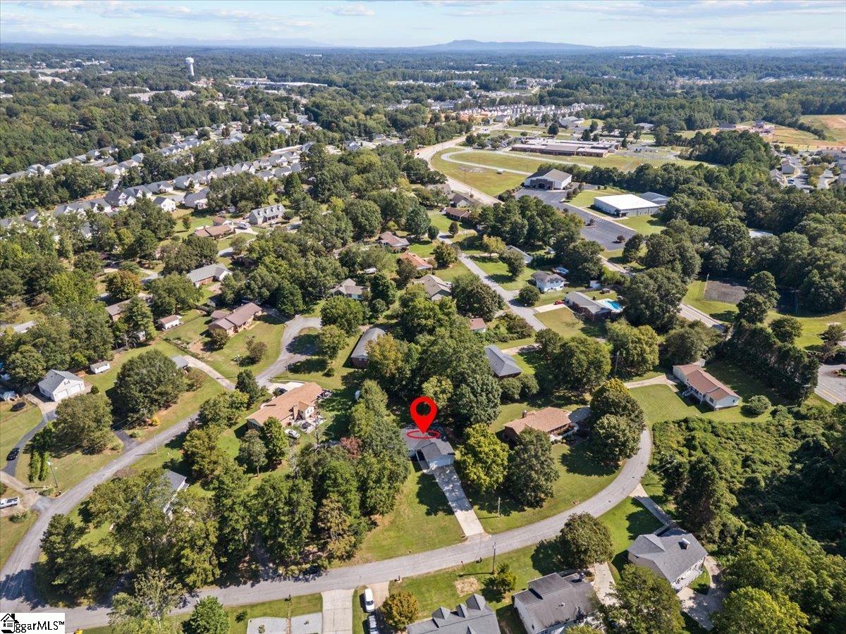 305 Woodfield Drive Easley, SC 29642