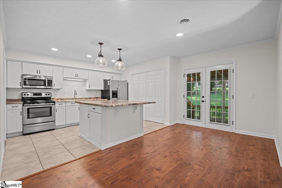 305 Woodfield Drive Easley, SC 29642