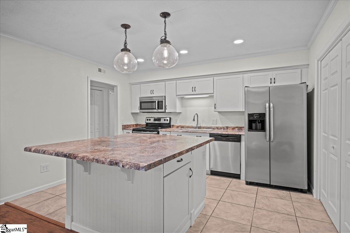 305 Woodfield Drive Easley, SC 29642