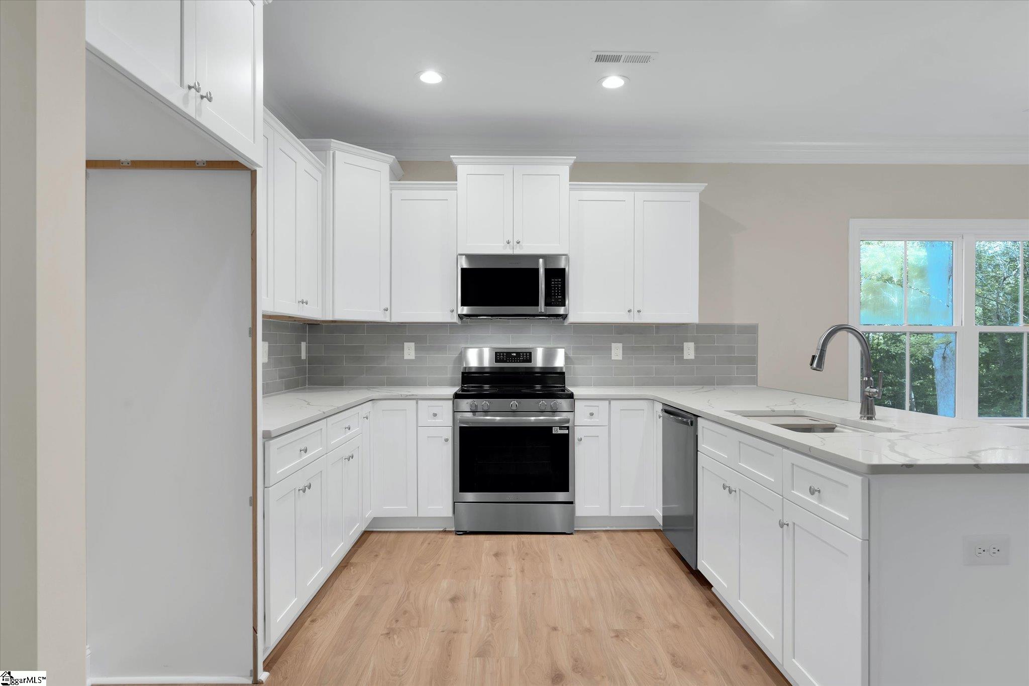 155 Carrousel Drive Central, SC 29630