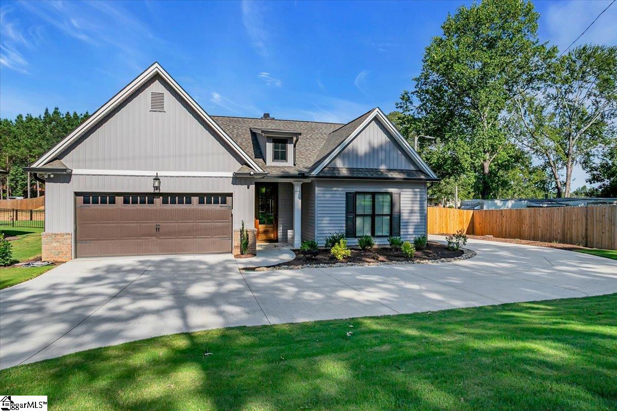 309 Palmetto Road Pelzer, SC 29669