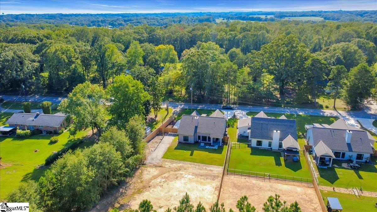 309 Palmetto Road Pelzer, SC 29669