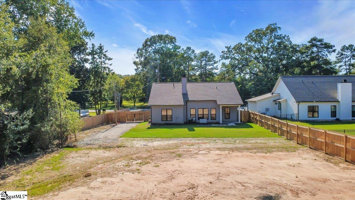 309 Palmetto Road Pelzer, SC 29669