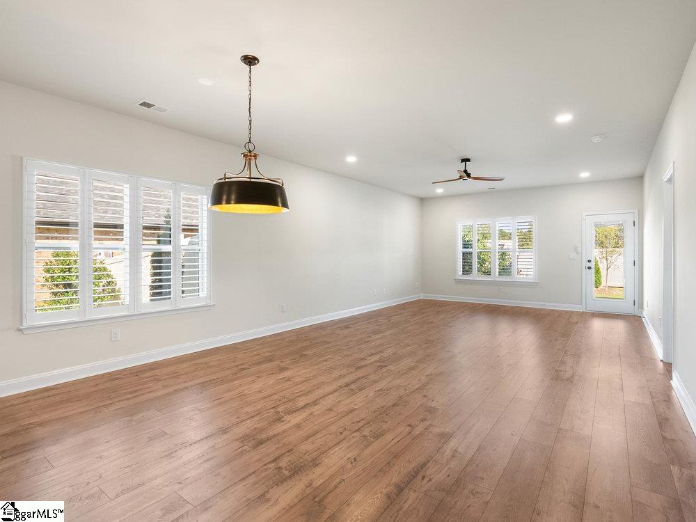 48 Woodcross Drive Simpsonville, SC 29681
