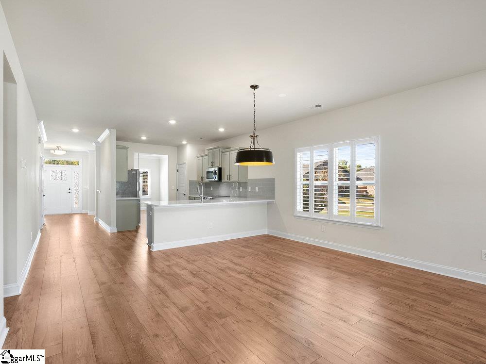 48 Woodcross Drive Simpsonville, SC 29681