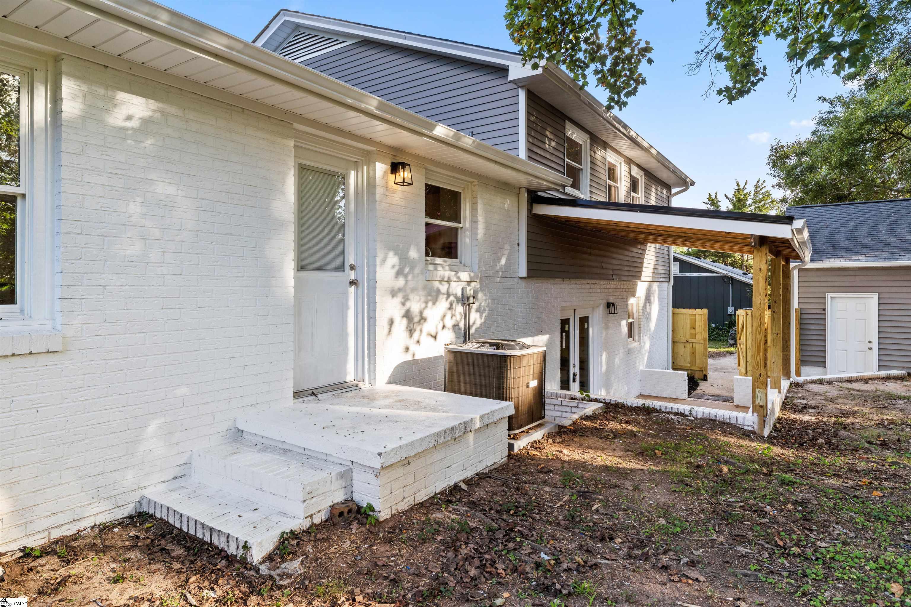 127 Waddell Road Greenville, SC 29609