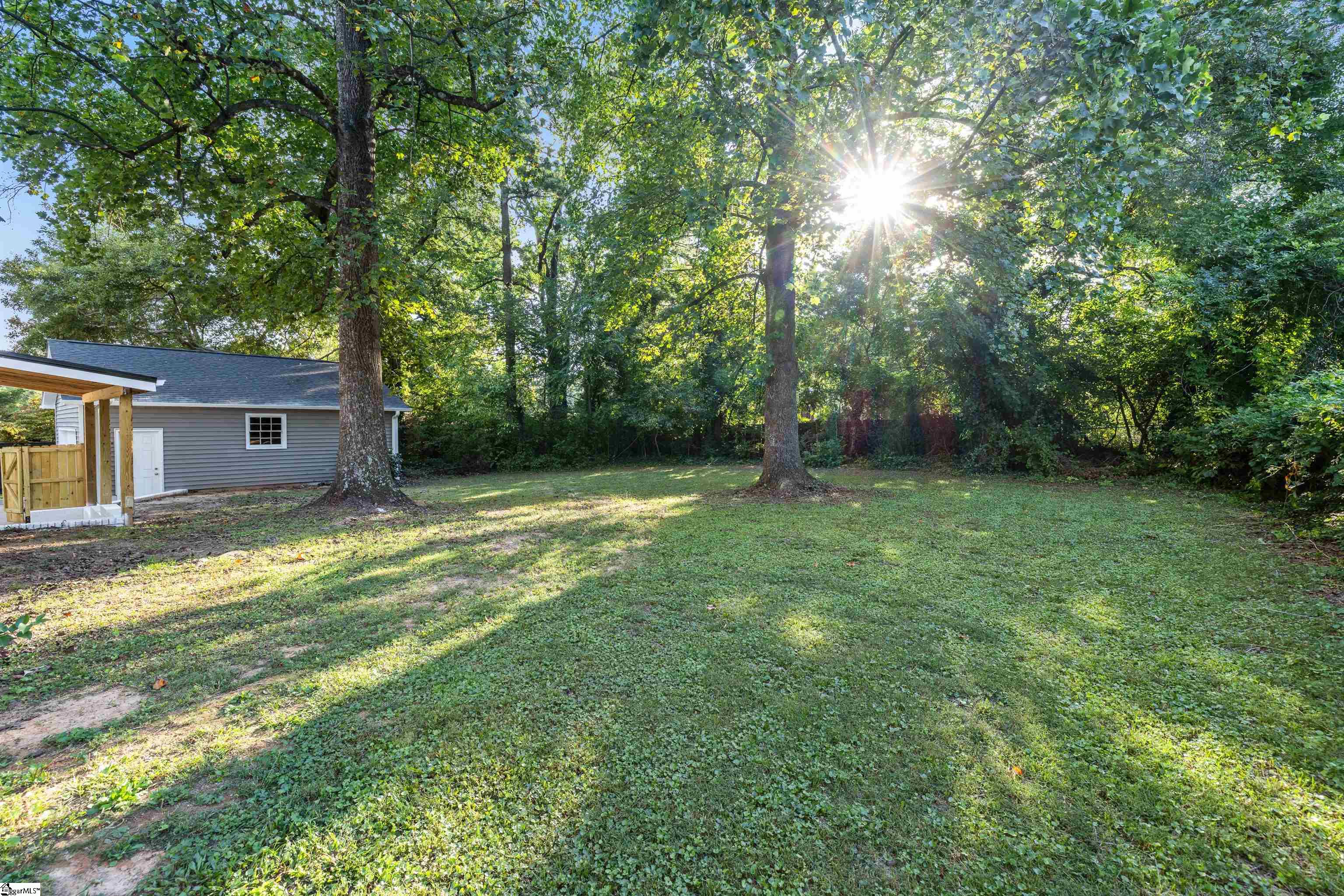 127 Waddell Road Greenville, SC 29609